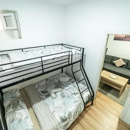 New Flat , Modern , Wifi, 10Min Sol, 5 Reina Sofia-2